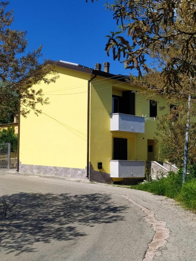 Casa Degli Ulivi Con Parcheggio Privato Muro Lucano Exterior foto